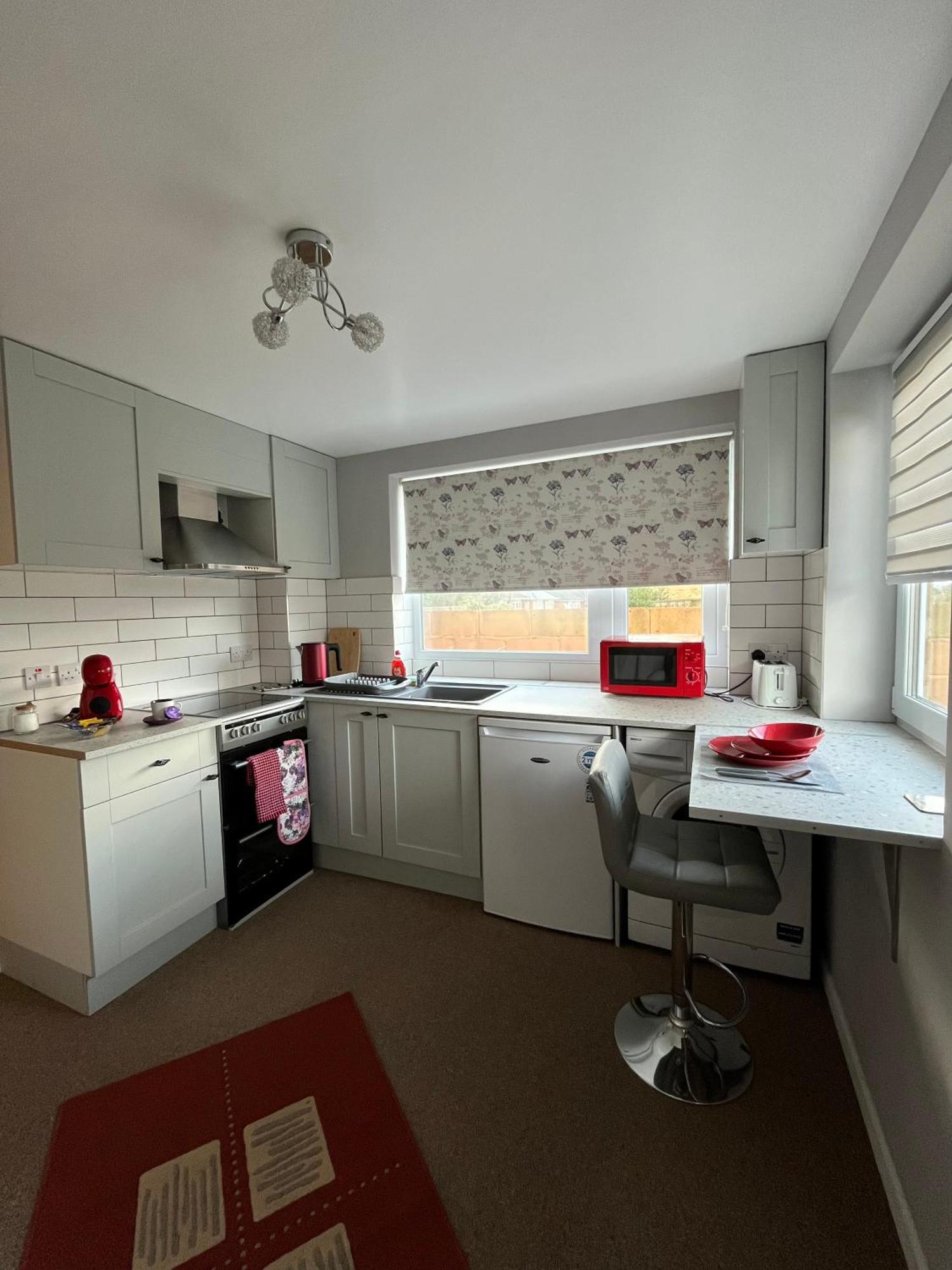 Quest Fulfiller - Near General Hospital, Free Parking & Garden Apartment Southampton Bagian luar foto